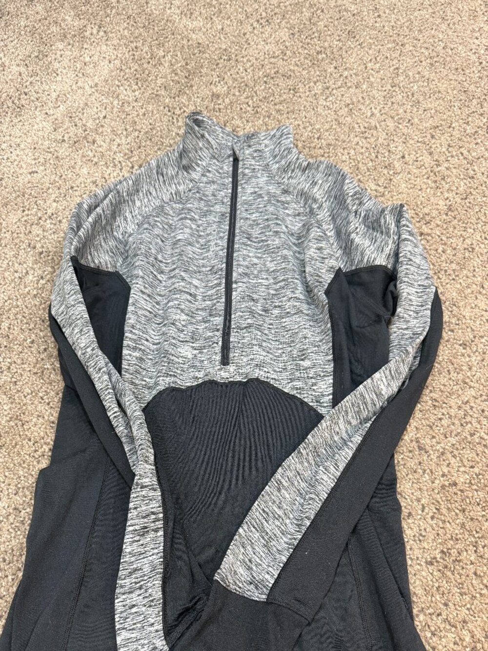 Reebok Women’s Medium Gray Black Half Zip Athletic Pullover Speedwick